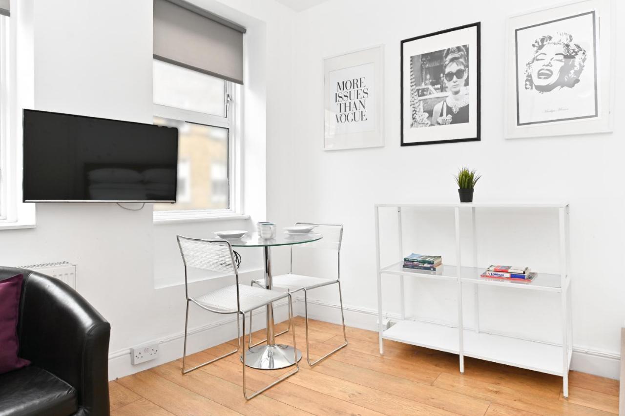 לונדון Covent Garden & Soho, Cosy & Cool, Spacious Apartment מראה חיצוני תמונה