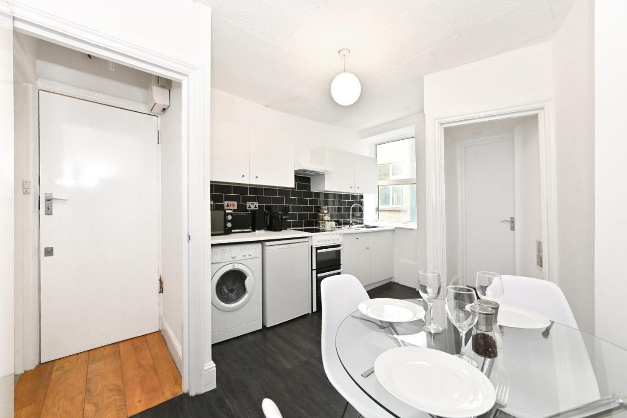 לונדון Covent Garden & Soho, Cosy & Cool, Spacious Apartment מראה חיצוני תמונה
